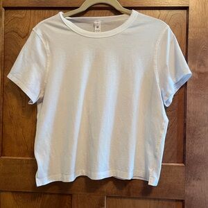 Lululemon Classic Fit Cotton Blend T-Shirt Size 8